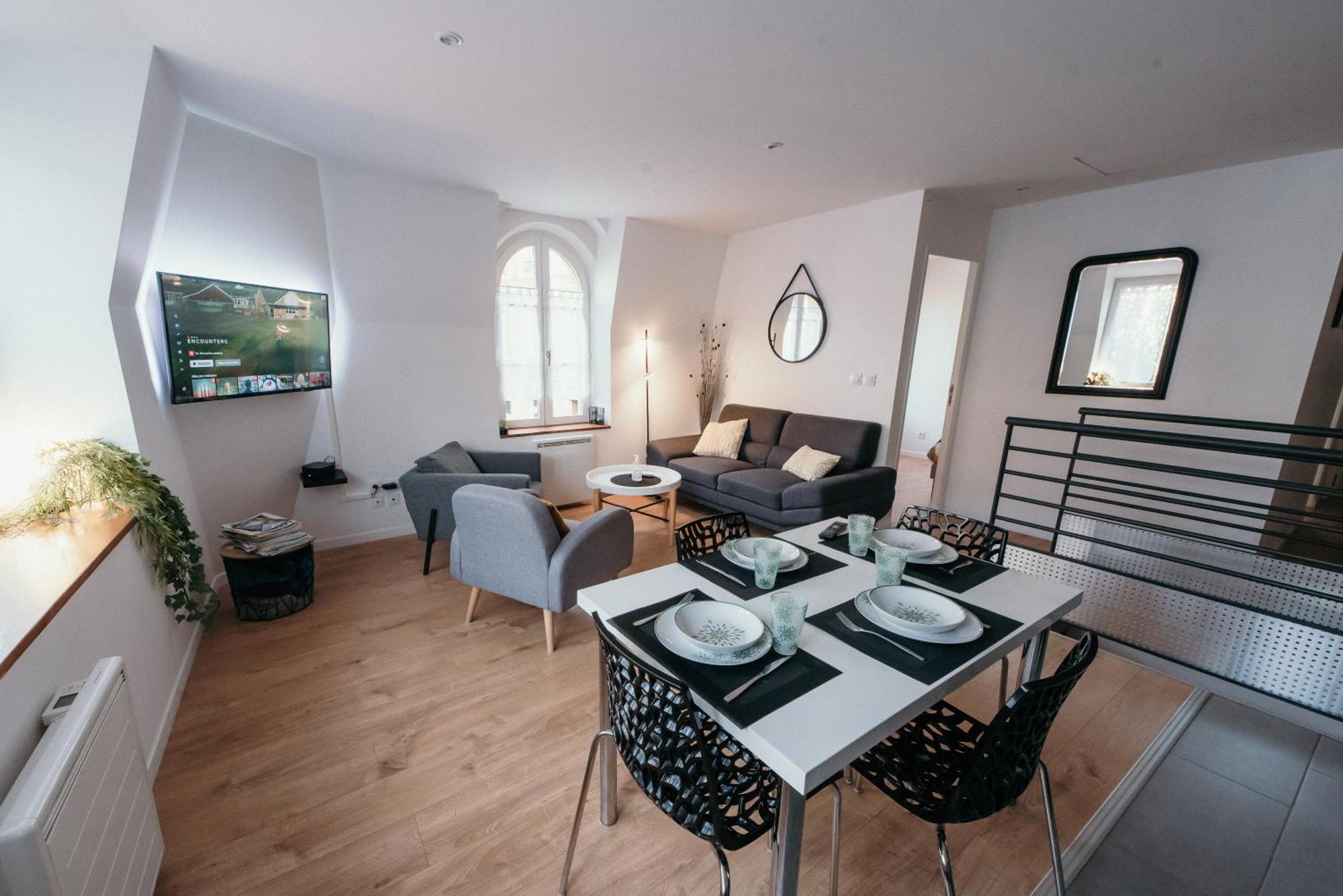 Appartement De Thomas Charleville-Mézières Esterno foto