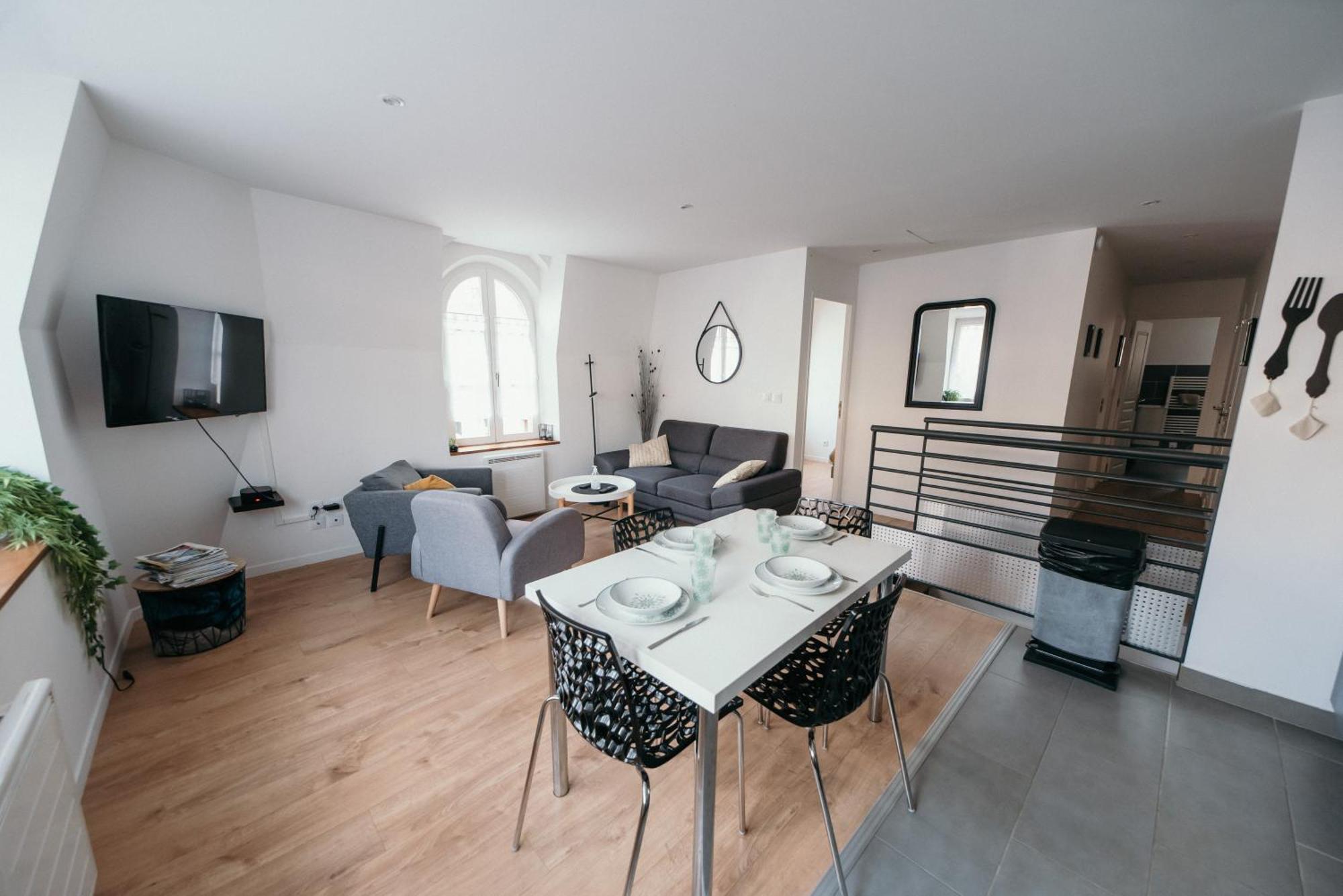 Appartement De Thomas Charleville-Mézières Esterno foto